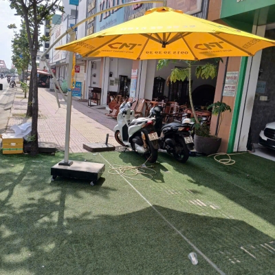 Dù tròn móc câu thông gió đế bê tông 3m - Màu vàng