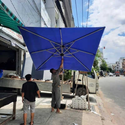 Dù lệch tâm vuông đế bê tông Dáng Nghiêng - Màu xanh dương đậm