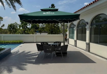 Dù Che Nắng Hồ Bơi Cao Cấp – Sang Trọng & Bền Đẹp